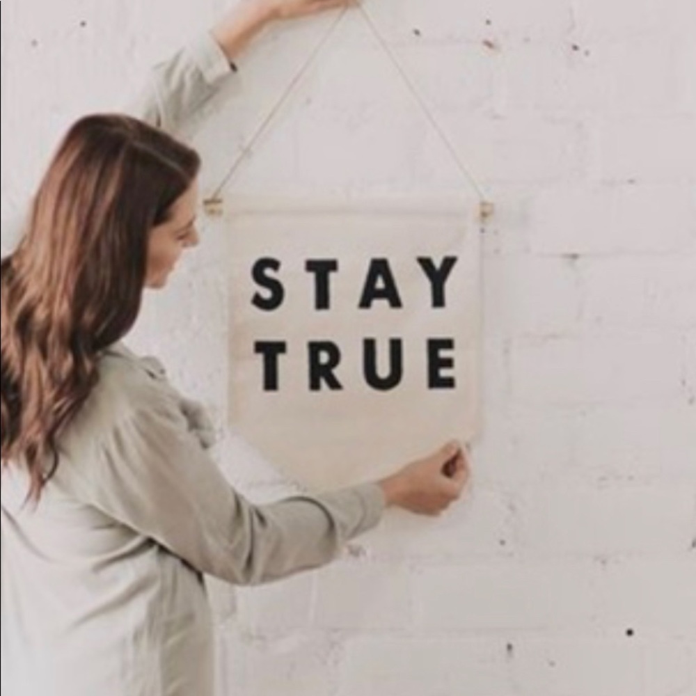 Stay True Altru Canvas Banner